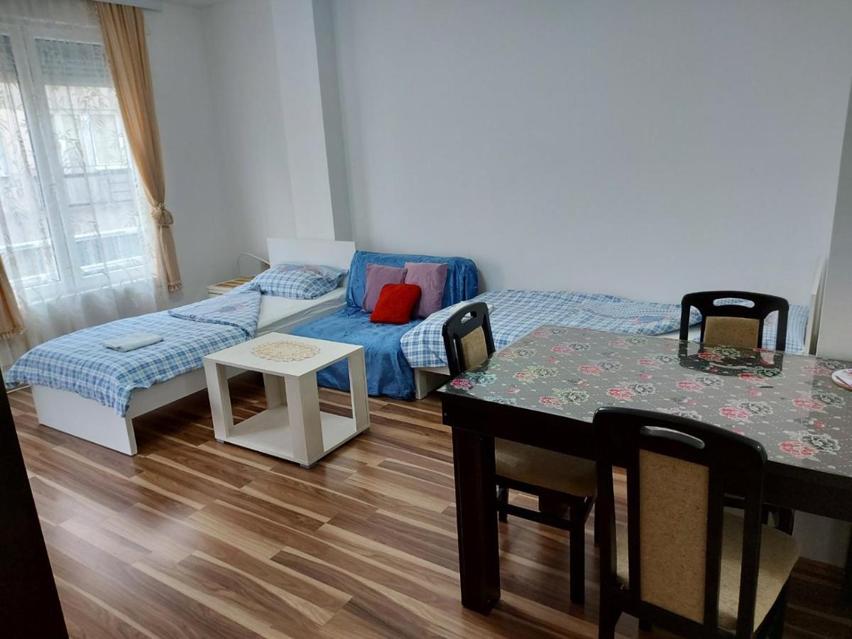 Adam' S Apartment 3 克拉多沃 外观 照片